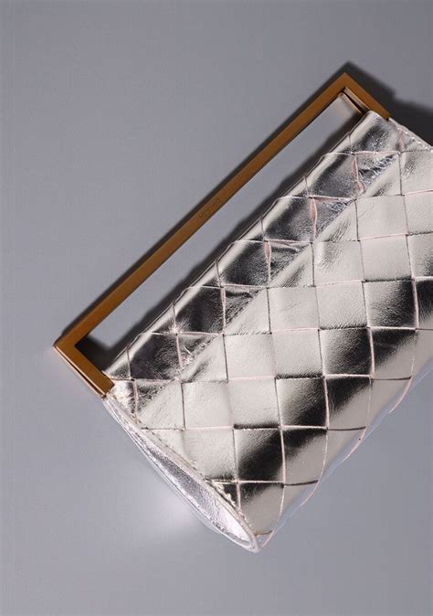 Woven Foldover Clutch – NETE.IN