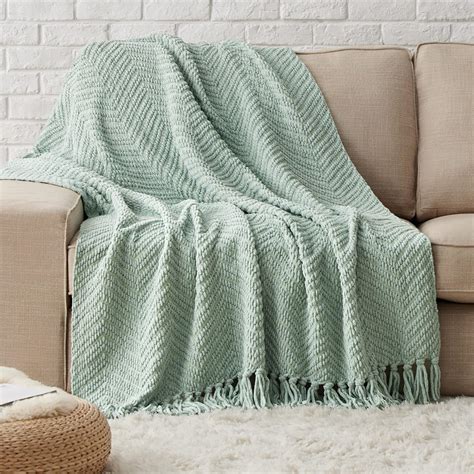 Amazon.com: Bedsure Sage Green Throw Blanket for Couch – Versatile Knit ...