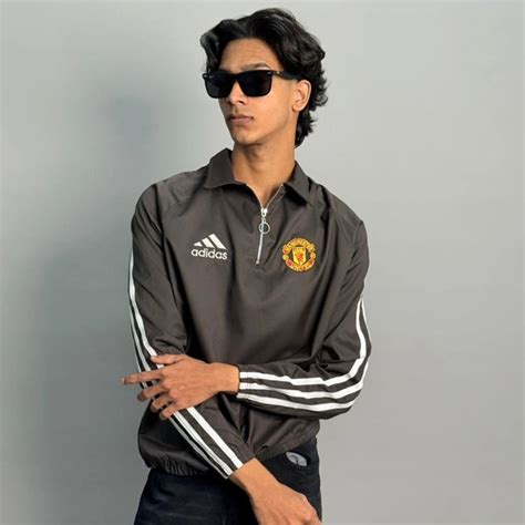 Full Sleeve Zipper Tshirt (M,L,Xl)