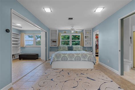 9475 Silver Lake Drive : Tourdrop®