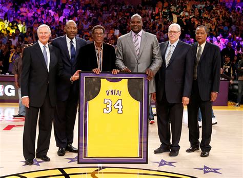 Lakers great, Hall of Famer Elgin Baylor dies at age 86