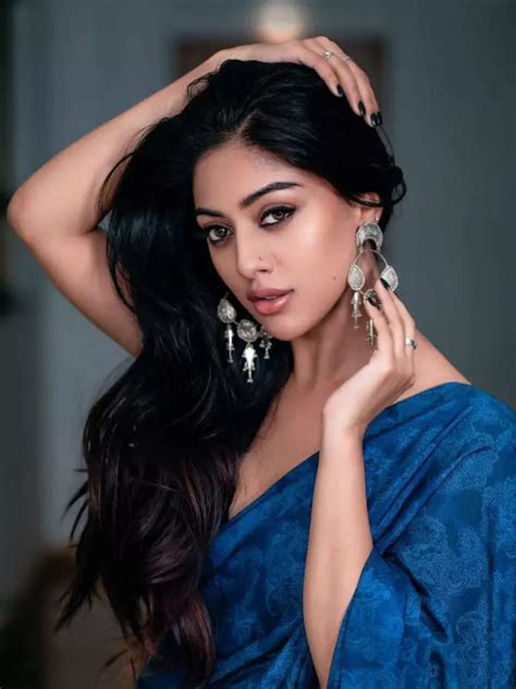 10 times Anu Emmanuel swooned our hearts in colourful sarees | Times of ...