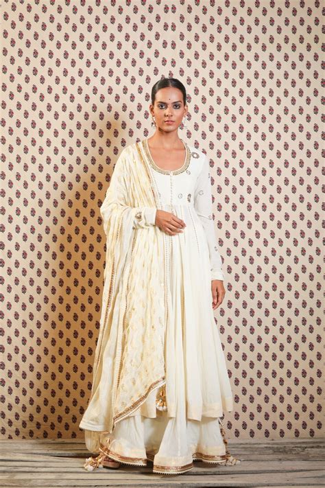 Ivory hand woven jamdani cotton kalidar set with skirt and dupatta