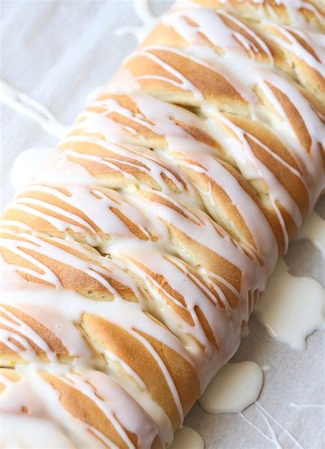 mexican sweet bread with cream cheese filling