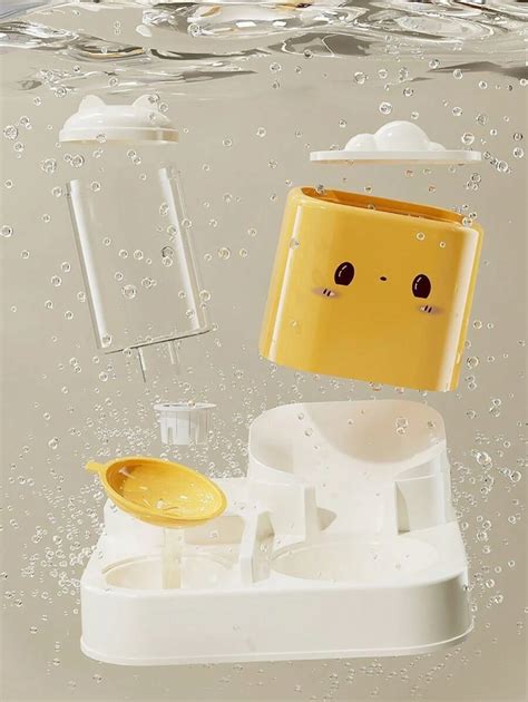 A Set Of Cat Food Automatic Feeders, All-In-One Machines, And Flow ...