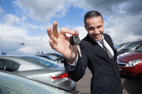 What should you never ask a car dealer? Leia aqui: How do you beat a car dealer at their own ...
