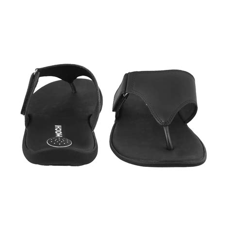 Buy Mochi Men's Indian Footwear Thong Slipons Online at Lowest Price ...
