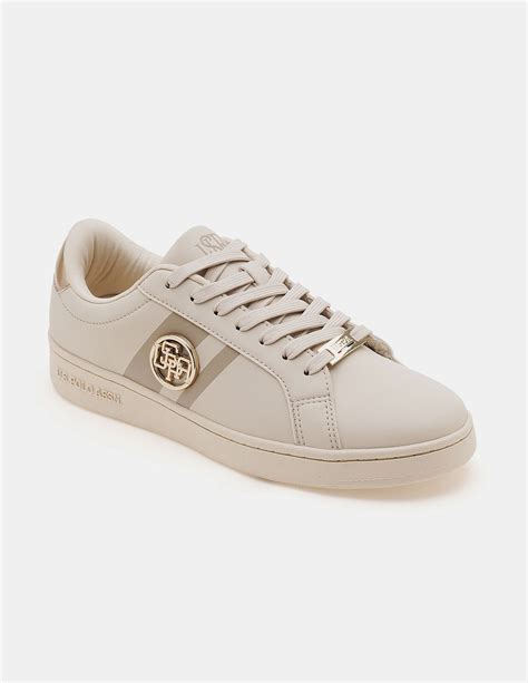 SNEAKERS COLLECTIONS