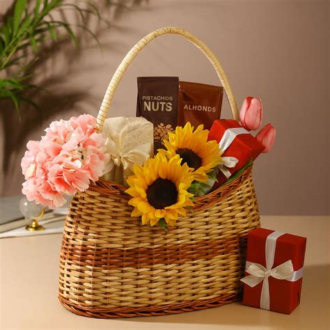 Picnic Baskets | Lunch Bag | Wicker Tiffin Baskets | Fruit & Vegetable ...
