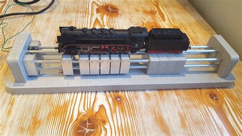 Model Train Engine Test Track 的图像结果