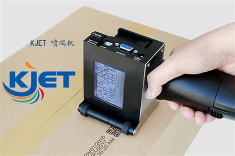 上海迪科印刷设备有限公司代理的惠普KJET热发泡智能型手持喷码机，通过配合使用不同的FOL13B快干墨盒，可以在各种喷印材料表面实现秒干的技术，同时耐擦性一流，我们为您提