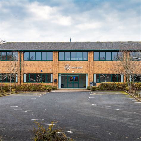 Building Signage Advertisement Sample 的图像结果