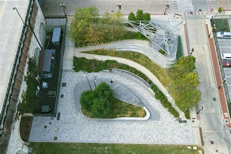 Katherine Ward Burg Garden - TREKK Design Group