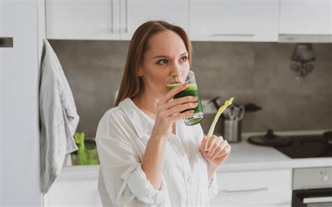 Feeling Tired After Eating? Here's Why, And What To Do About It - BetterMe