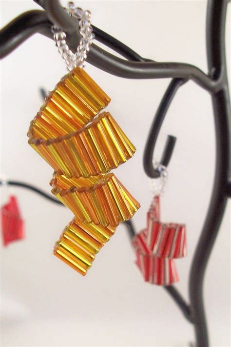 Rezultat imagine pentru Ribbon Curls Tutorial