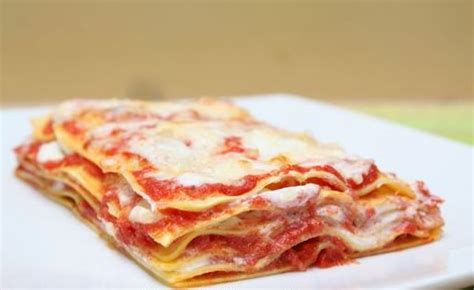 Lasagne light con pomodoro e salsa di ricotta   Cucina  