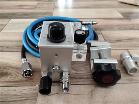 Respiratory Care - Air Oxygen Blander Manufacturer from Surat