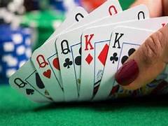 Những Thế Bài Poker Mạnh Nhất