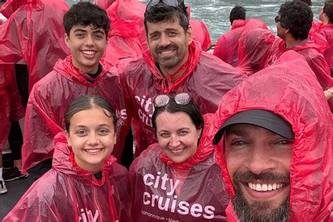 2025 Niagara Falls Bus and Boat Tour with Maple and Chocolate Tastings ...