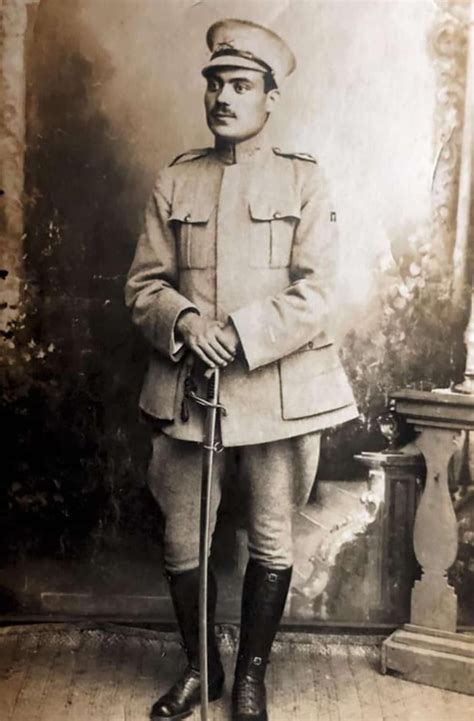 My Great Grandpa in the Portuguese Army with a sword (c.1913) : r ...