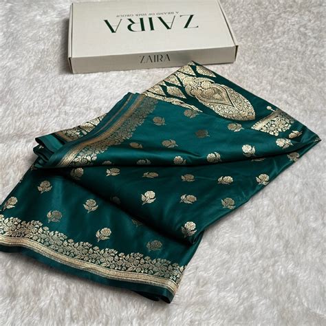 Dark Peacock Floral Booti Katan Silk Saree – ZAIRA