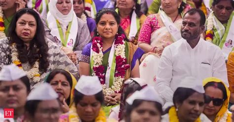 kavitha: KCR's daughter Kavitha sits on a day's hunger strike amid ED ...