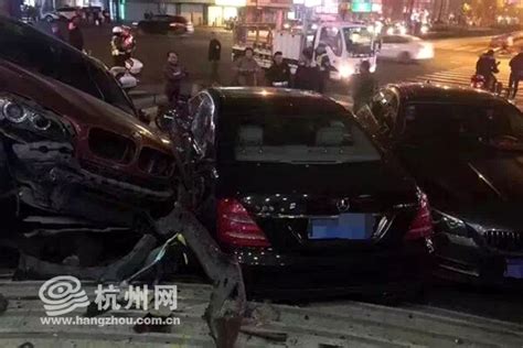 昨夜五辆豪车相撞到底为何 杭州交警给出事故真相 - 杭网原创 - 杭州网