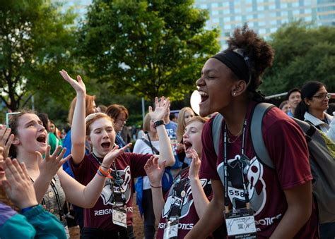 First Robotics Competition Fails 的图像结果