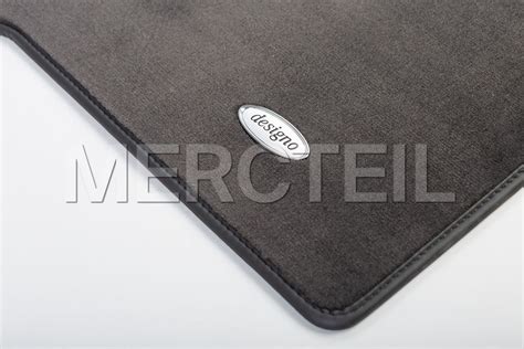 Buy the spare part Mercedes-Benz A46368002489E38 mat