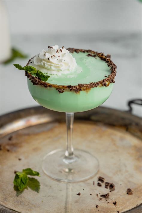 Wisconsin Grasshopper Cocktail (with or without ice cream) | Midwest Nice