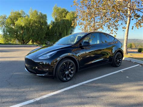 2022 Tesla Model Y Long Range AWD - Find My Electric
