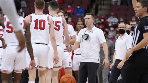 How much do Ohio State's assistant men's basketball coaches make?