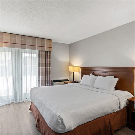 The 10 Best Hotel Deals in Saskatoon (Jun 2024) - Tripadvisor