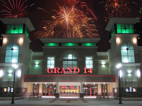 Stone Theatres - Grand 14 at Market Commons in Myrtle Beach | Stone ...