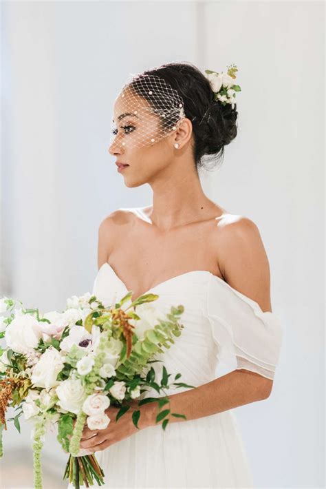 30 Hairstyles for a Strapless Wedding Dress