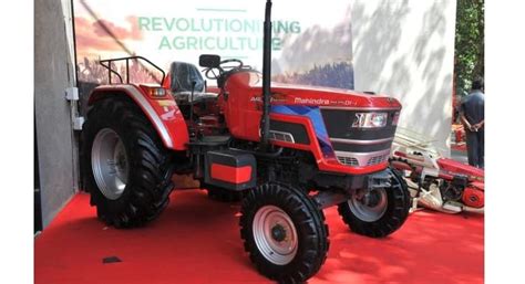EXCLUSIVE: M&M may tap overseas markets for tractor rental business ...