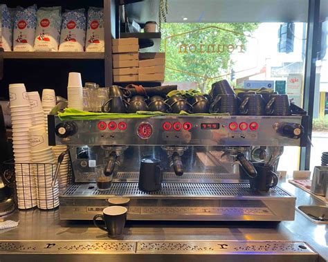 Espresso Essential Coffee Machine 的图像结果