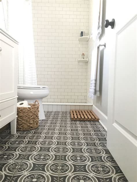 Patterned Ceramic Floor Tile | GoodDesign