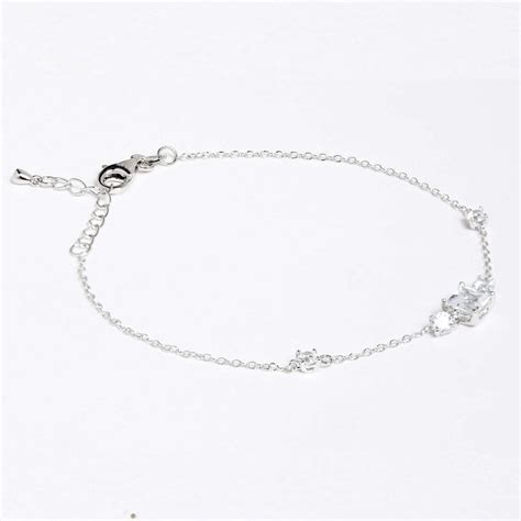 Silver Sparkling Square Cut Solitaire 925 Sterling Silver Bracelet – Jupra