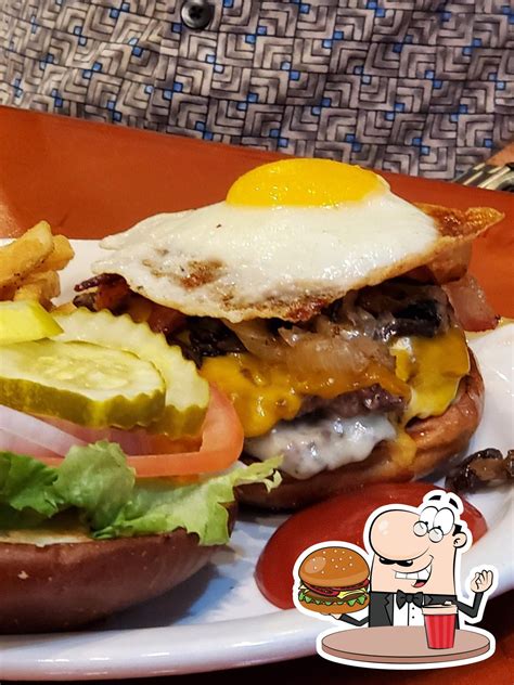 Three Kings Public House, 40 Ronnie's Plaza in St. Louis - Restaurant ...