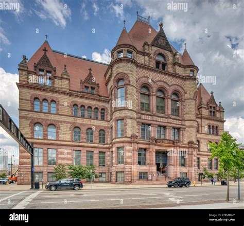 Cincinnati City Hall, seat of the municipal government, was built in ...