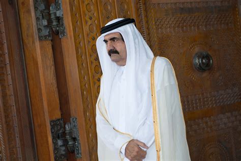 Abdication in the 21st Century: What Kings & Queens Have Given Up Their ...