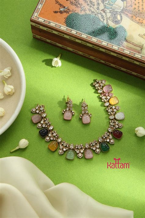 Mulsticolour Block AD Choker - Kattam
