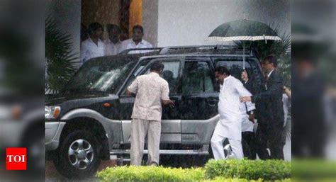 MIM corporators protest, demand area sabha poll | Hyderabad News ...