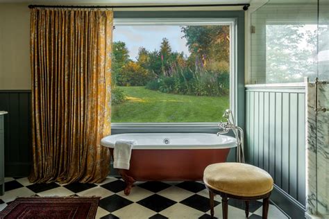 Photos | Caroline Levenson Design | HGTV