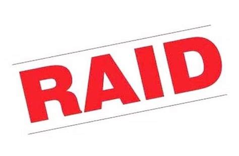 बड़ी खबर: Jalandhar के मेडिकल स्टोर में पुलिस की Raid, हिरासत में लिया ...