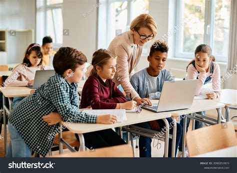 Computer Instructor 的图像结果