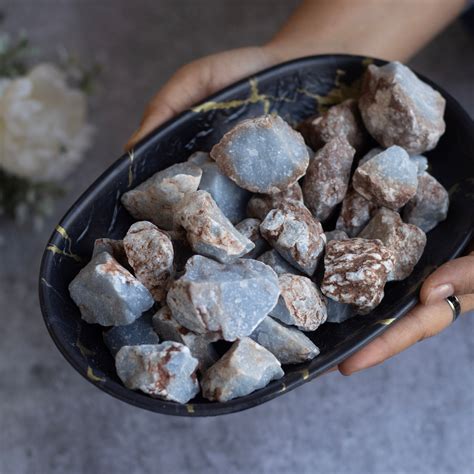 Raw Angelite Stone | Stone to Connect with Spirit Guides – The Lilith store