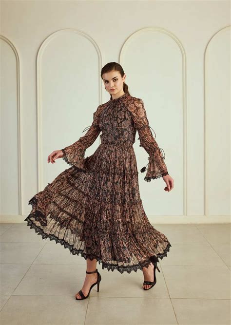 Spice Tango Middie dress – WAREHOUSE