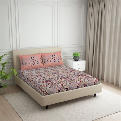 Buy SPACES Essentials Cotton 144TC Geometric Print 3Pcs Super King ...